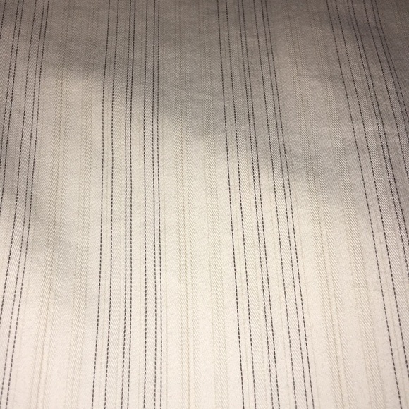 Bermuda Shorts...like new!! - Picture 3 of 7